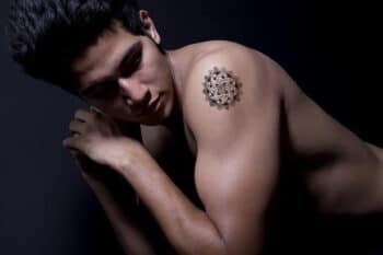 Tatouage Ephemere Avec Lotus Mandala