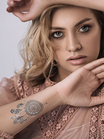 Tatouage Ephemere Attrape Reves Mandala Noir Et Blanc